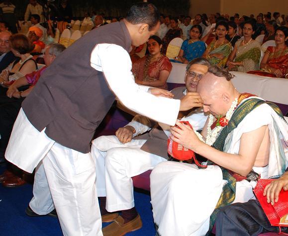 Shyamasundara Dasa with SM Krsna